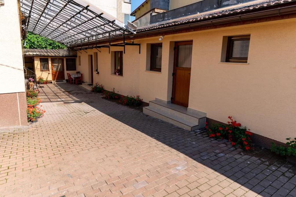 La Bebe 3 Apartamento Hunedoara Exterior foto